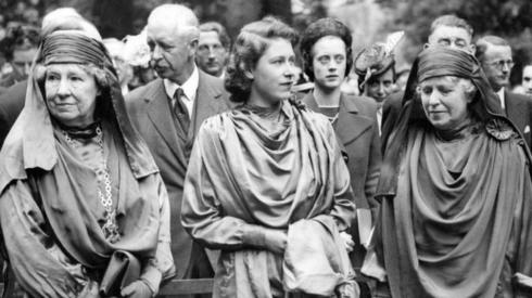 Princess Elizabeth in a robe of green at the National Eisteddfod of Wales, Mountain Ash, Glamorgan, 6th August 1946.