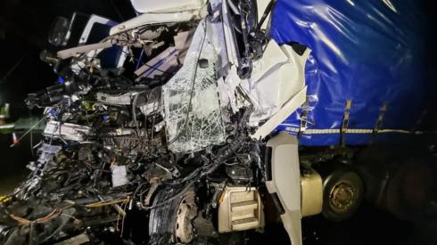 M1 lorry crash