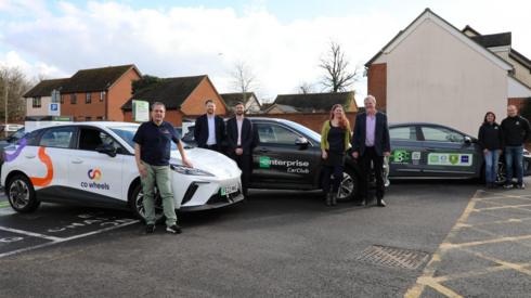 (l-r) Robert Schopen from Co Wheels, Phillip Wright and Kieran Allenfrom Enterprise CarClub, Jenny Figueiredo, Oxfordshire County Council’s EV Charging Project Manager, Phil Shadbolt from EZ-Charge, Rebecca and Ross Batting from Thame EV Hire Club