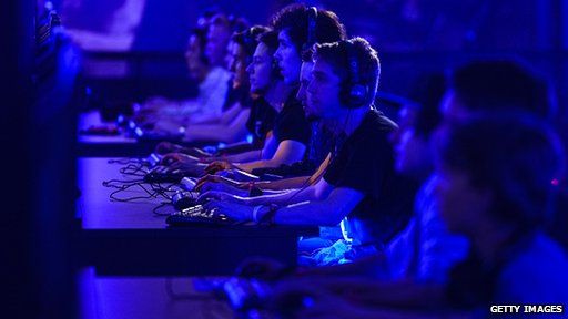 Video gamers at gaming conference