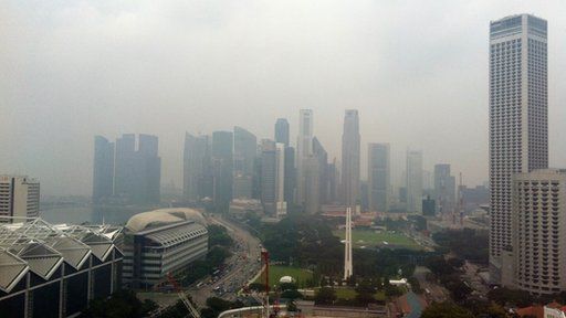Haze blanketing Singapore's central business district on 6 September 2012