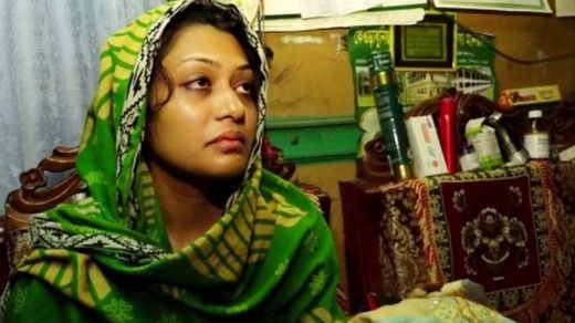নিহত রিফাত শরীফের স্ত্রী আয়েশা আক্তার।