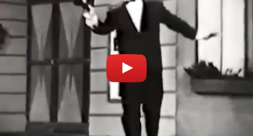 Publicación de Youtube por Alan Eichler: Ray Bolger--The Old Soft Shoe, 1957 TV, Joaquin Phoenix Joker
