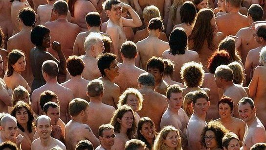 Spencer Tunick nude art event in Gateshead in 2005