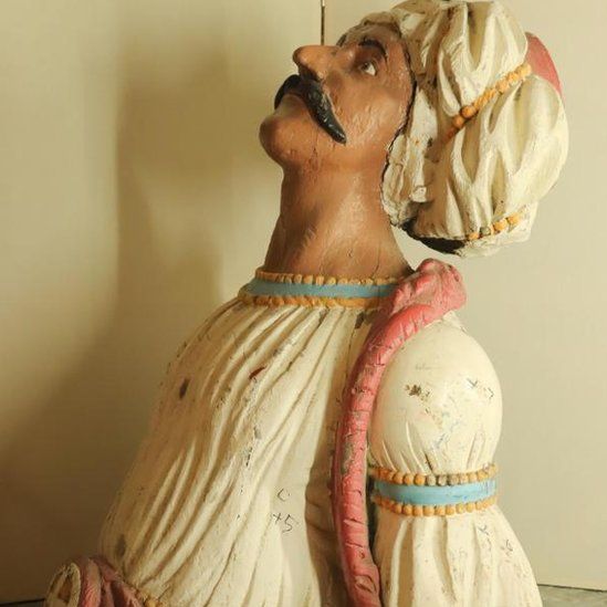 HMS Trincomalee figurehead