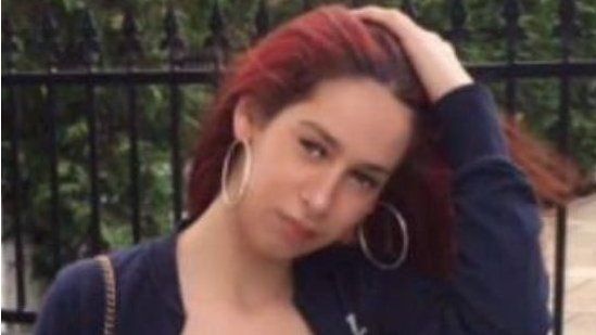Picture of Sofia Duarte, 21, with red hair