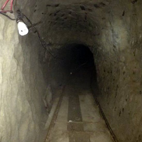 Interior of the drugs tunnel (20 April 2016)