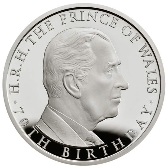 Moneda oficial del Reino Unido que marca el 70 cumpleaños del Príncipe de Gales, 2018