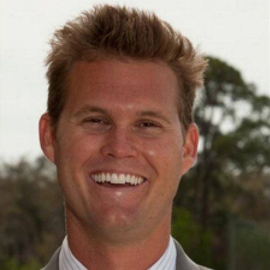 Mark Riddell: Exam whizz at centre of US college cheat scandal - BBC News