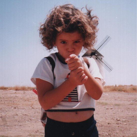 Ana Iris Simón as a child