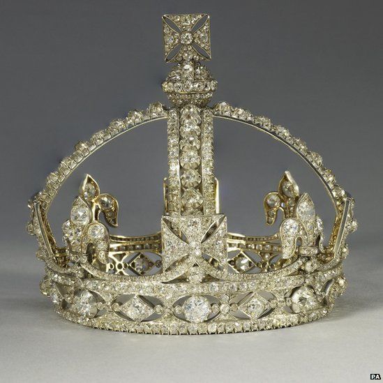 Pictures Stunning Royal diamonds to go on display BBC Newsround
