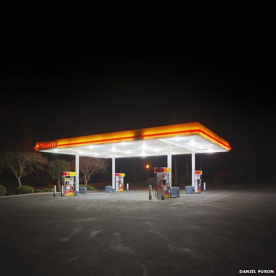Shell petrol station in California