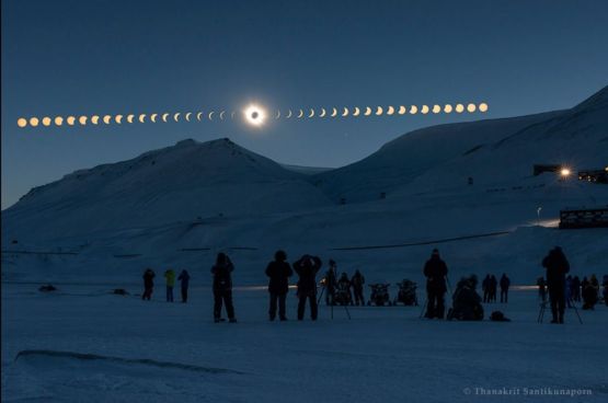 "Eclipse total desde Svalbard" / Imagen de Thanakrit Santikunaporn