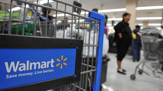 Amazon accuses Walmart of bullying in cloud computing clash Amazon accuses Walmart of bullying in cloud computing clash