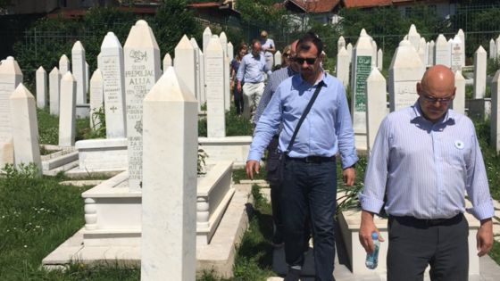 Are there lessons for Northern Ireland in Bosnia? Are there lessons for Northern Ireland in Bosnia?
