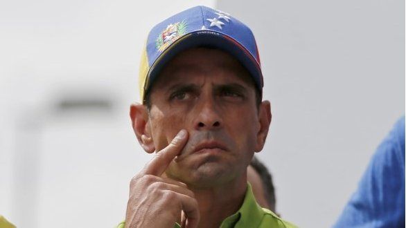 Opposition leader Henrique Capriles pauses during his speech at a protest rally against Venezuela's President Nicolas Maduro in Caracas on 23 November, 2013