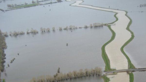 River Parrett meanders through flooded farmland on the Somerset Levels (Image: Environment Agency)