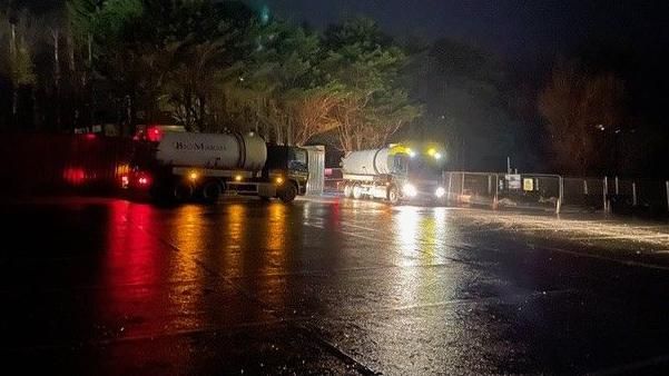 Tankers at Maer Road pumping station