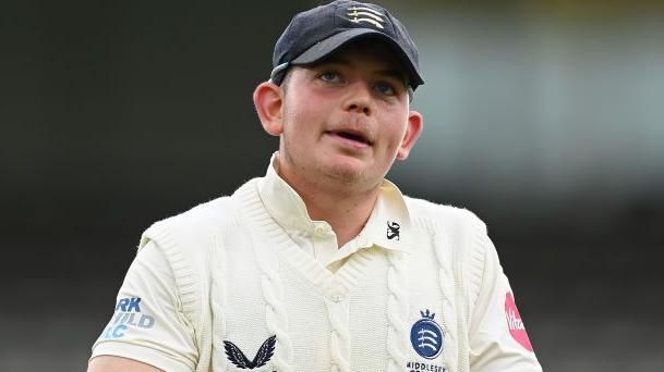 Ethan Bamber: Warwickshire sign Middlesex fast bowler on three-year ...