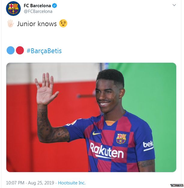 Barcelona's tweet of Junior Firpo holding up five fingers