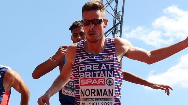 Phil Norman runs at the 2022 European Championships