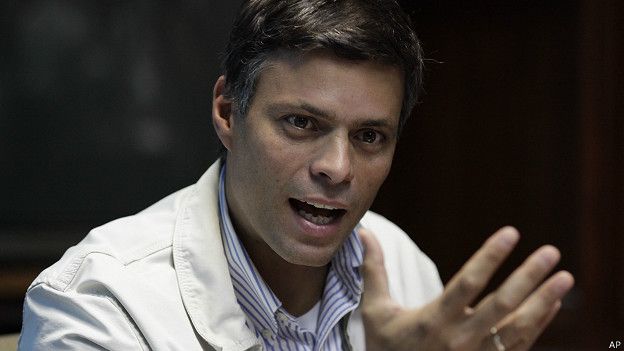 Vuelven a posponer el juicio a Leopoldo López