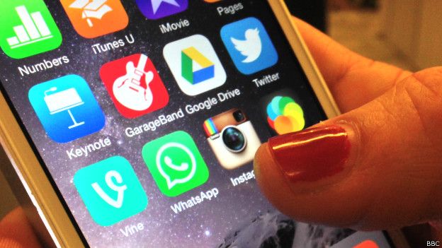 Mundoenlared La Mujer Que Se Rebeló Contra Los Grupos De Whatsapp Del