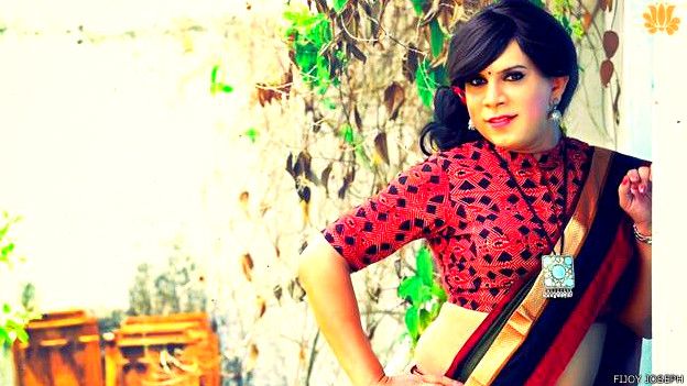 Desainer India Tampilkan Model Transgender Untuk Koleksi Baju Sari 