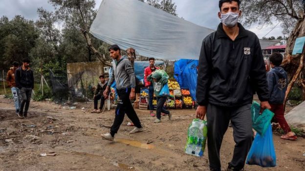 Campo de refugiados cerca de Atenas.