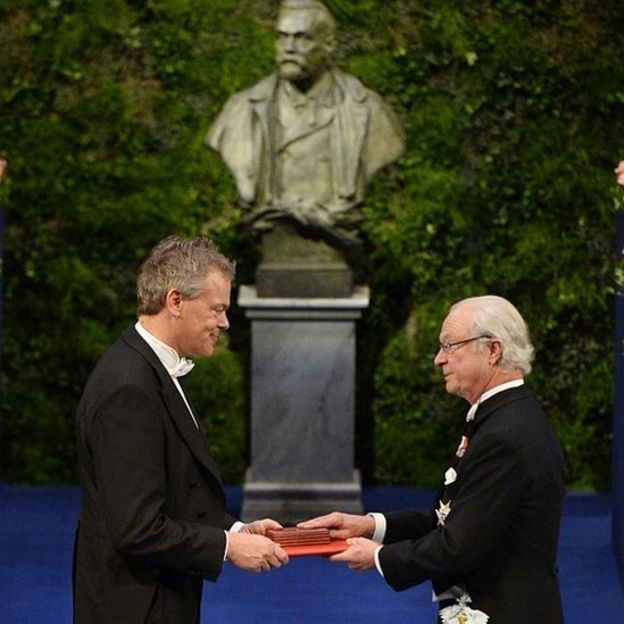 Edvard Moser recibiendo el Nobel de Medicina 2014.