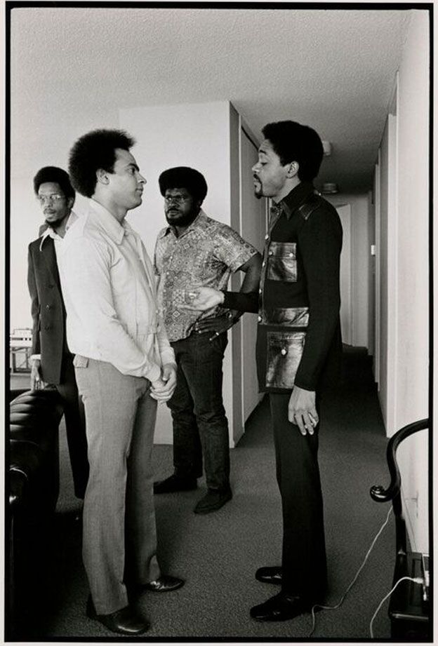 Newton and Seale talk in Newton's apartment in 1971