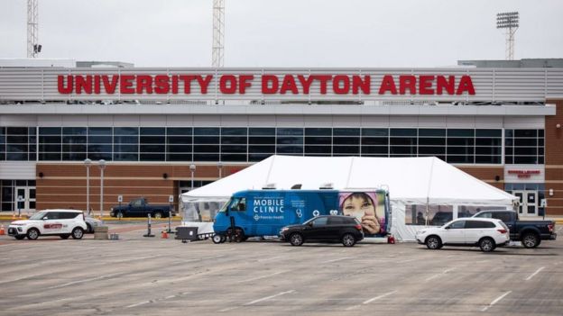 A drive-by clinic set up in Daytona, Ohio