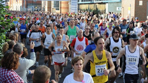 Great Eastern Run returns to Peterborough after three-year gap - BBC News