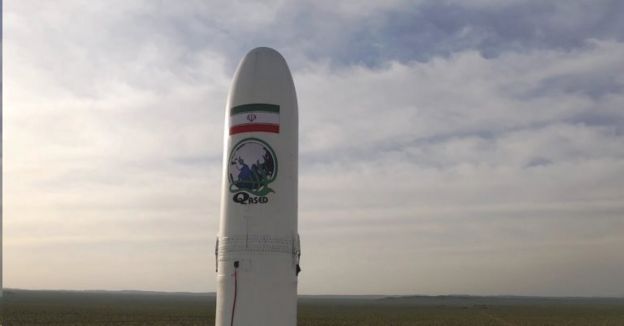 اولین ماهواره نظامی سپاه با موشک ماهواره‌بر قاصد پرتاب شد