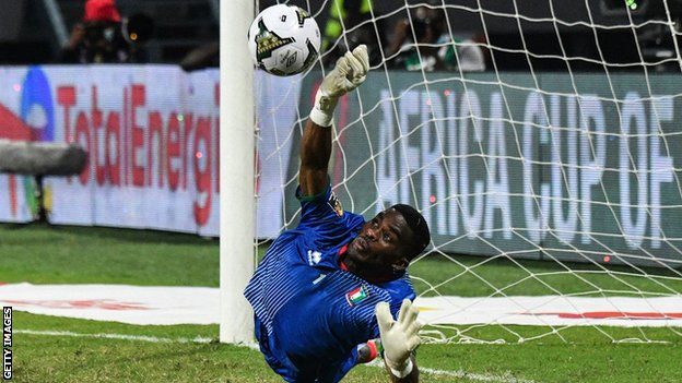 Jesus Owono saves Kei Kamara's penalty