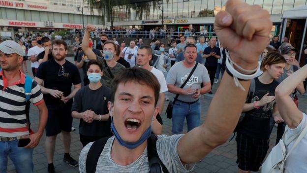 Image shows protesters after the Belarusian presidential election in Minsk