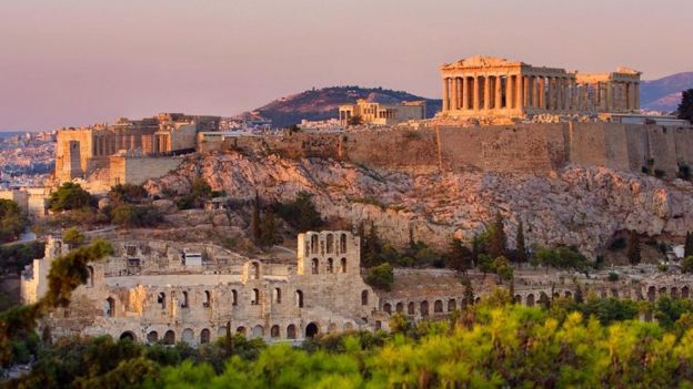 雅典