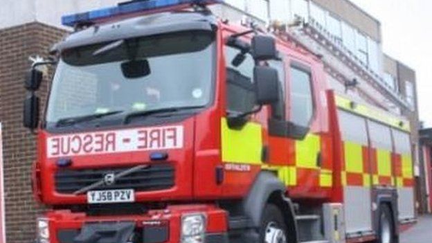 North Yorkshire firefighters to attend some medical emergencies - BBC News