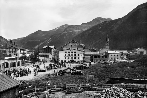 Val d'Isère in October 1939 - the Hotel des Glaciers at top left