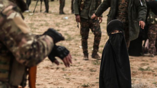 طفلة بعد سقوط تنظيم الدولة