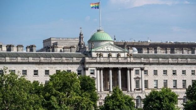 مسيرة فخر المثليين