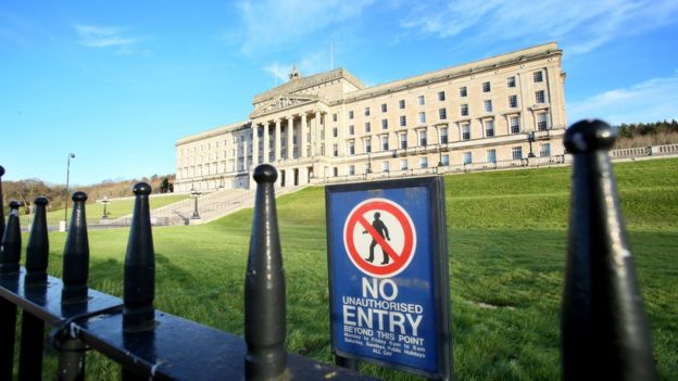 Stormont gates