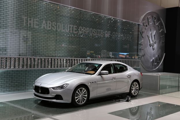 Um Maserati Quattroporte em exposição em Genebra em 2014