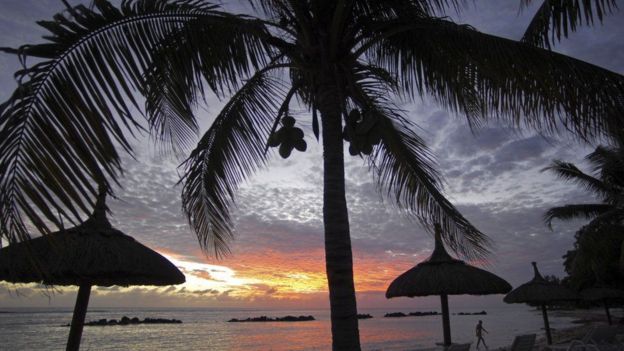 Kisiwa cha Mauritius kimekuwa kikitumiwa na makampuni na watu binafsi kutoka mataifa maskini zaidi kukwepa kulipa kodi za mapato