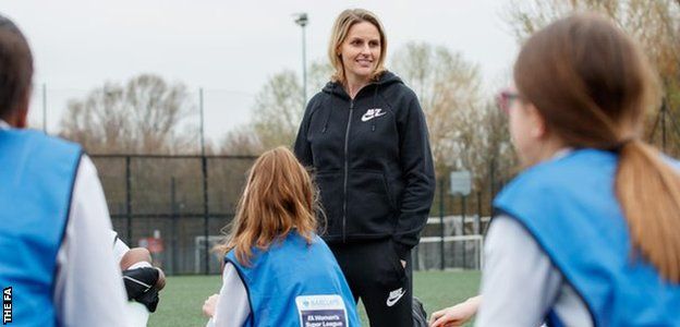 Kelly Smith meets young girls as part of the FA Girls' Football School Partnerships