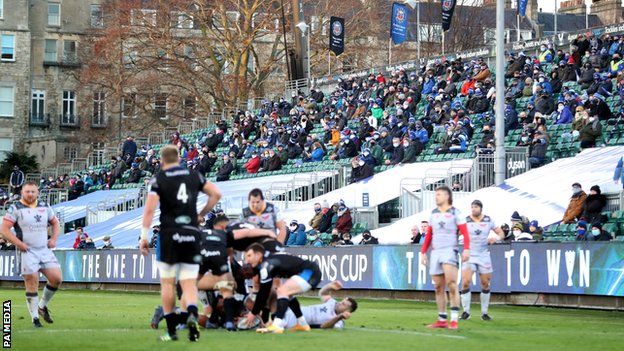 The Rec saw 2,000 fans allowed in to watch Bath take on Scarlets