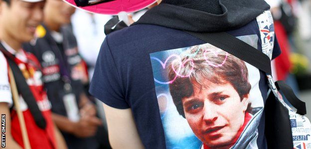 A Japanese fan wears a Martin Brundle t shirt at the Japanese Grand Prix