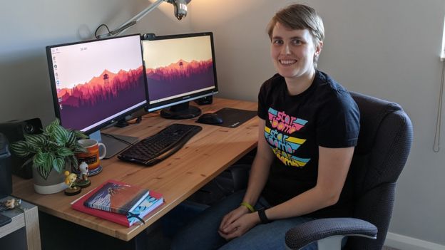 Coronavirus: Why some people want to keep working from home 4 Sarah Caisley at her home desk