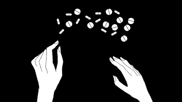 Ilustración de manos con pastillas y cápsulas.