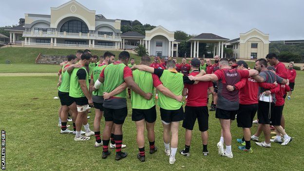 Scarlets squad training in Durban